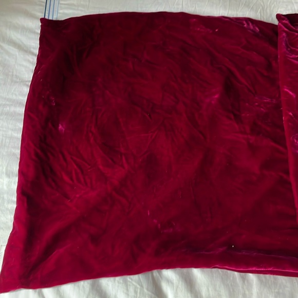 10x10 ABC Home Velvet Pillow Cases | Raspberry Color | 2 Pillow Covers Available - Picture 2 of 3